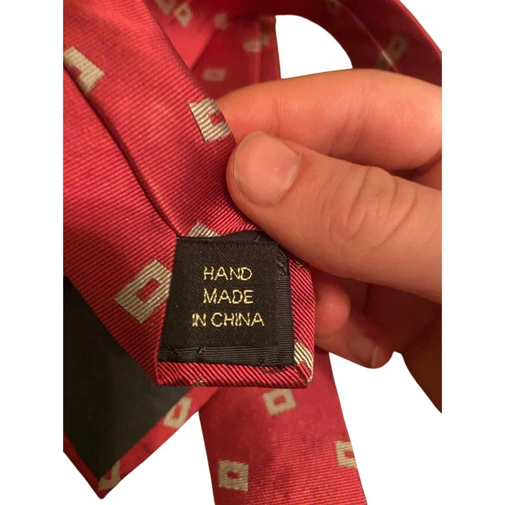 Lauren Ralph Lauren‎ Mens Burgundy Red Silk Geometric Square Pattern Necktie